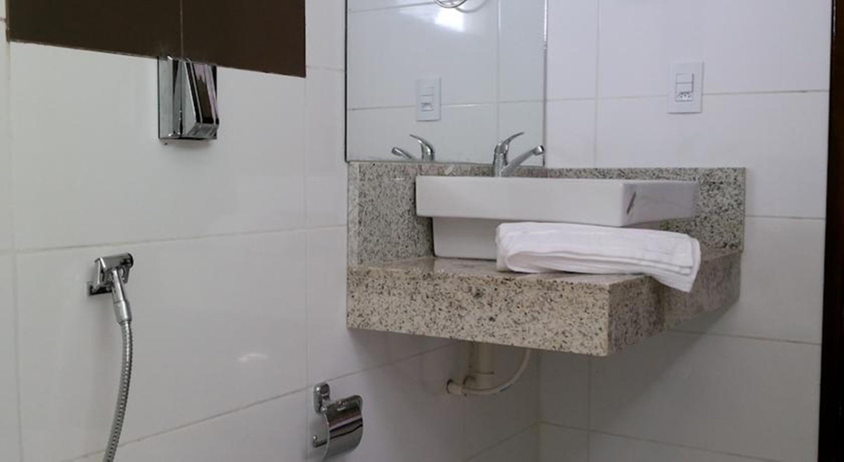 Bathroom, Amazônia Palacce Hotel, Marabá