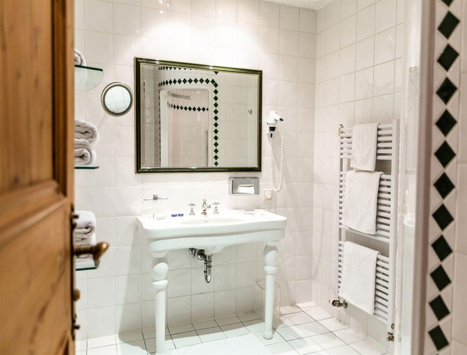Bathroom 5, Salzburg Hotel Holznerwirt, Salzburg Umgebung