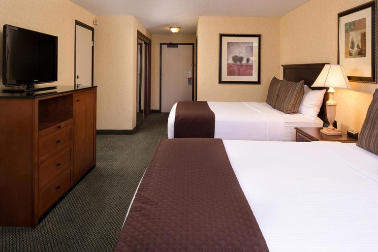 Bedroom 4, Ruby River Hotel Spokane, Spokane