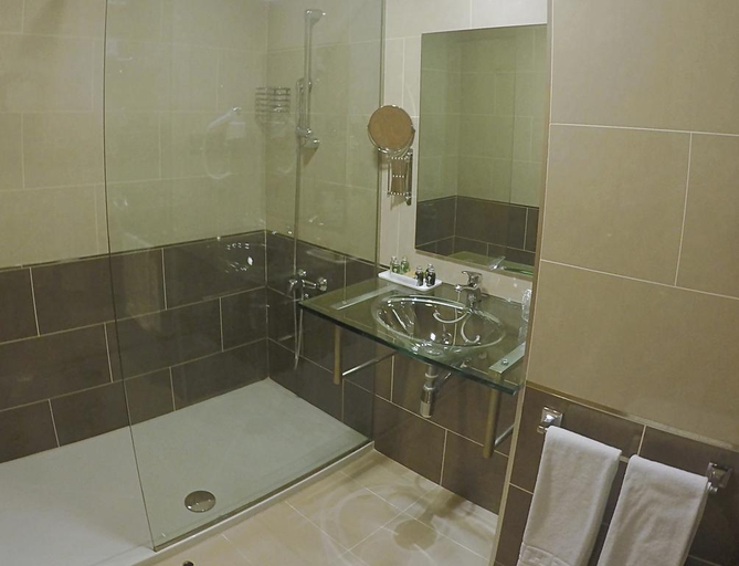 Bathroom 4, Hotel Reus Park, Tarragona