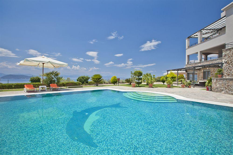 Sport & Beauty 2, Villa Marini, Attica