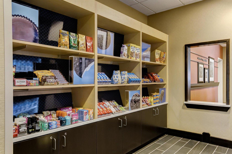 Food & Drinks 1, Hampton Inn Poplar Bluff, Butler