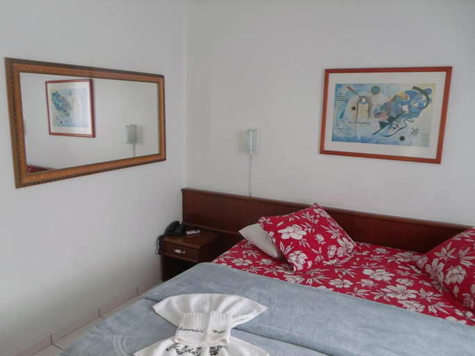 Bedroom 4, Hotel Eduardo's, Rio do Sul