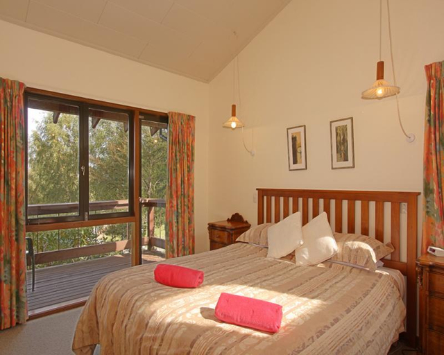 Others, Greenacres Motel, Hurunui
