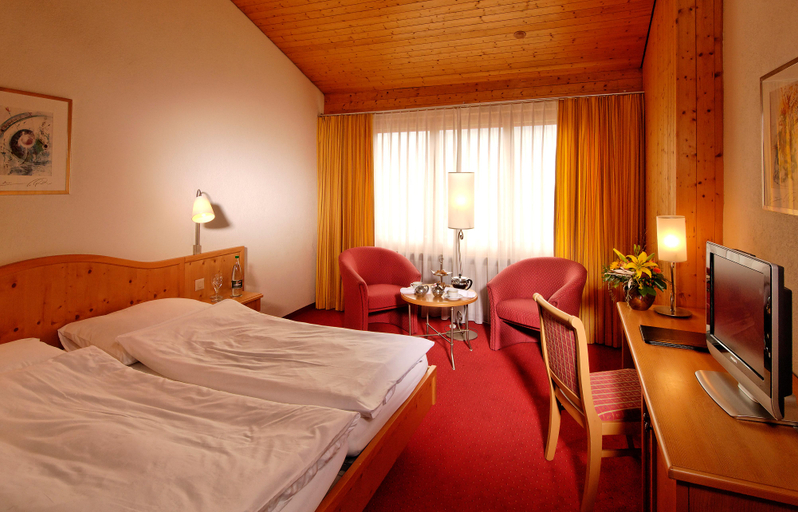 Bedroom 3, Hotel Bristol Relais du Silence Superior, Frutigen