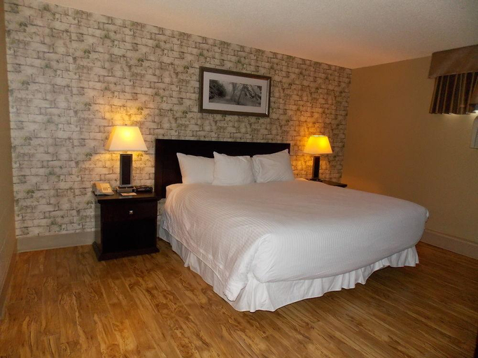 Bedroom 4, Stonebridge Hotel Fort McMurray, Division No. 16