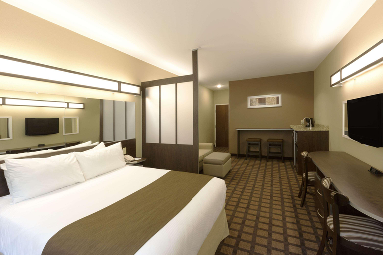 Bedroom 3, Microtel Inn & Suites By Wyndham Sylva Dillsboro Area, Jackson