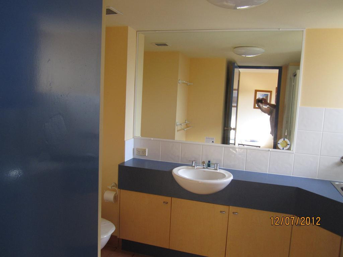 Bathroom 4, Aruba Sands Resort, Gold Coast