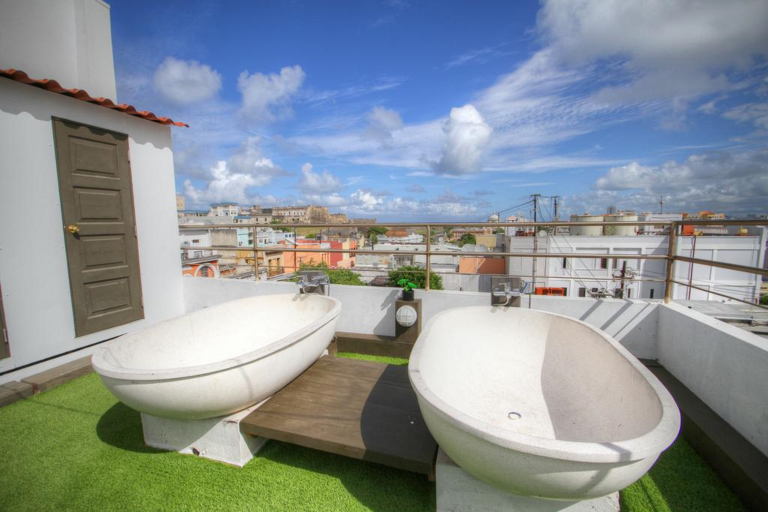 Bathroom, CasaBlanca Hotel Old San Juan