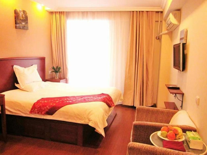 Bedroom 3, GreenTree Inn Suites HongQiao Airport Branch, Shanghai