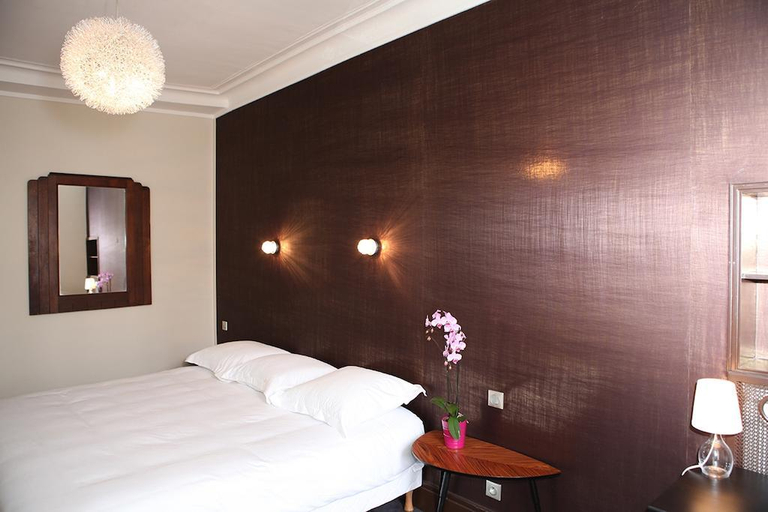 Bedroom 3, Hôtel Le Roncevaux, Pyrénées-Atlantiques