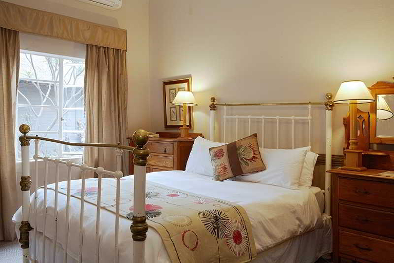 Bedroom 4, Shangri-La Country Hotel, Waterberg