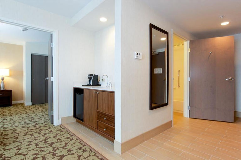 Public Area 2, Hilton Garden Inn Burlington Downtown, Chittenden