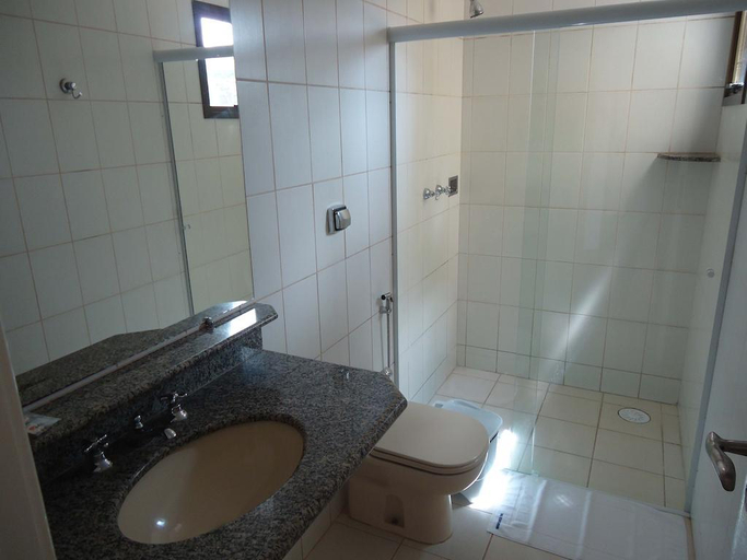 Bathroom, Big Executive Hotel, Araguari