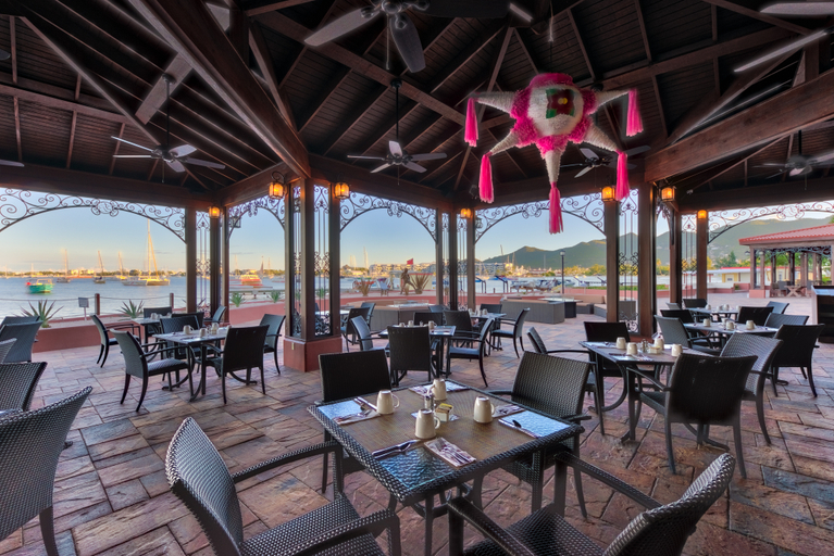 Food & Drinks 5, Simpson Bay Resort, Marina & Spa