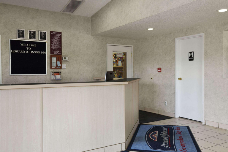 Public Area 2, Studio 6 Flagstaff, AZ, Coconino