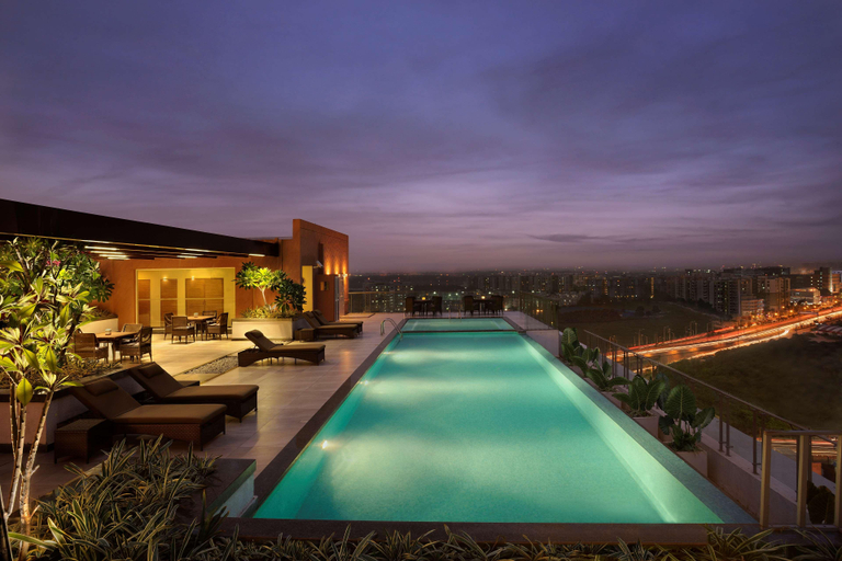 Sport & Beauty 2, DoubleTree by Hilton Bangalore Outer Ring Road, Bangalore