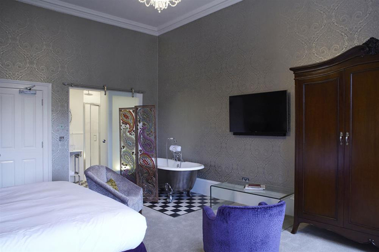 Bathroom, Ailsa Craig Hotel, Edinburgh