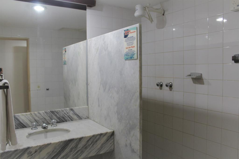 Bathroom 5, Delta Prime Hotel, Parnaíba