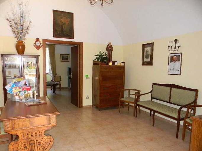 Public Area 3, Oasi Madre Della Pace, Napoli