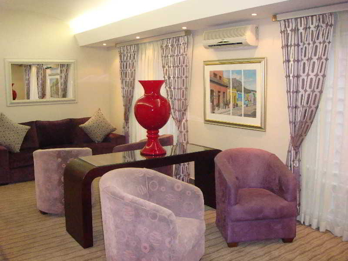 Public Area 4, Signal Hill Lodge, City of Cape Town