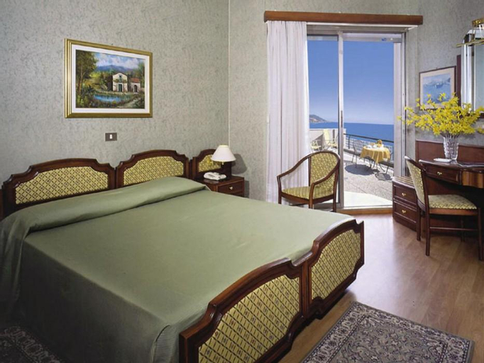 Bellevue et Mediterranneé, Imperia