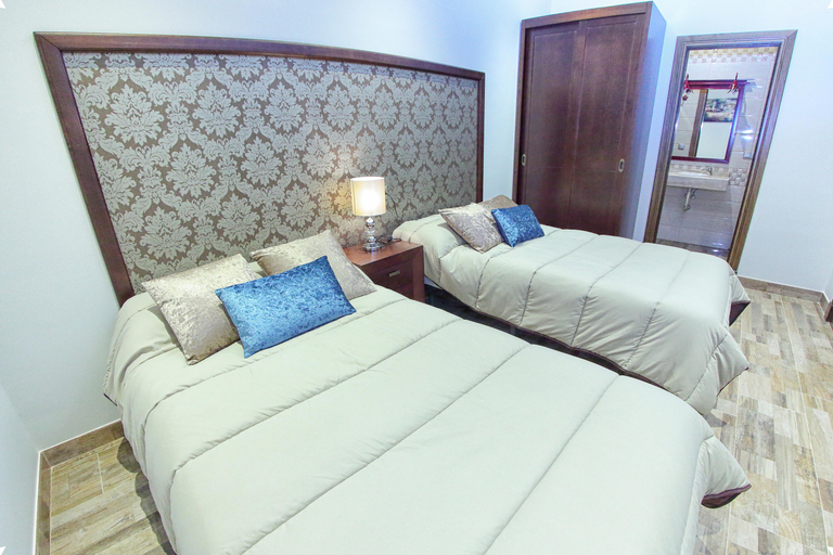Bedroom 4, Hostal Garlu, Córdoba