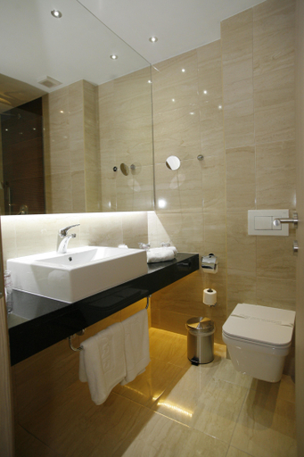 Bathroom 4, City Hotel Mostar, Herzegovina-Neretva
