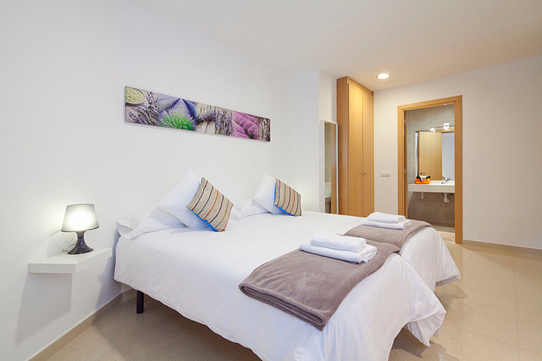 Bedroom 3, Charmsuites Paralel, Barcelona