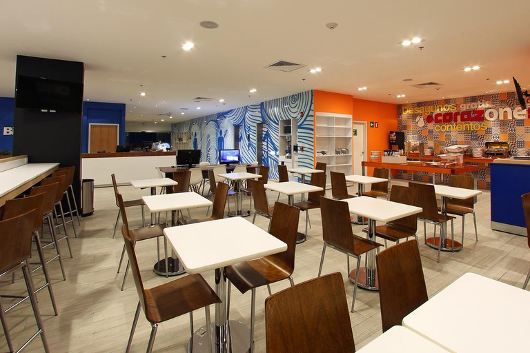 Food & Drinks 5, One Periferico Sur, Mexico City