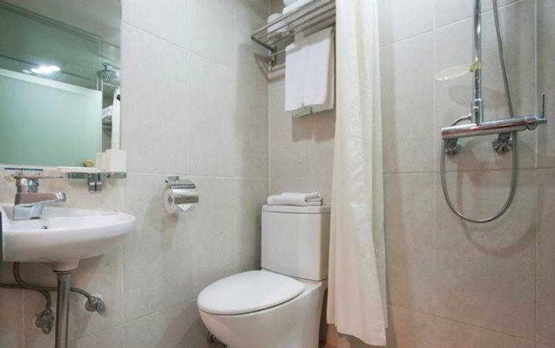 Bathroom 4, Hotel the Designers Yeouido, Yeongdeungpo