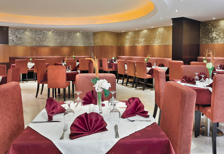 Food & Drinks 4, Gateway Hotel, Dubai