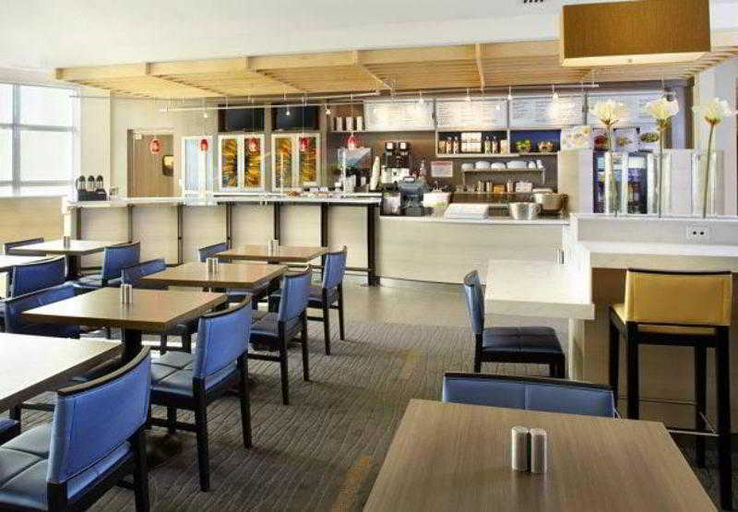 Food & Drinks 5, Courtyard by Marriott Orlando South/Grande Lakes Area, Orange