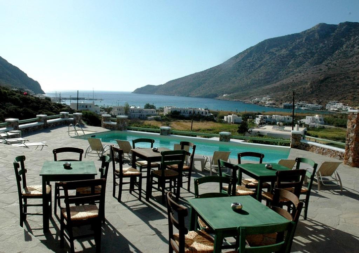Food & Drinks 5, Xerolithia, South Aegean