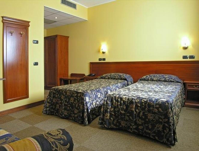 Bedroom 3, Hotel Medea, Cuneo