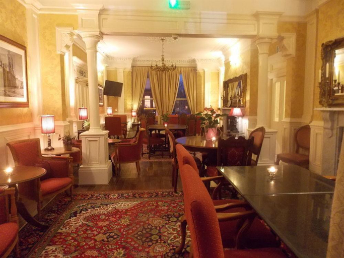 Public Area 2, The Mountford Hotel - Free Parking, Sefton