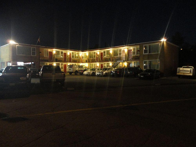 Exterior & Views 5, Imperial Fireside Inn, Greater Sudbury