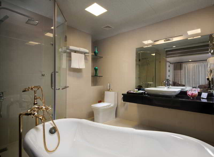 Bathroom 4, Boss Legend Hotel, Hoàn Kiếm