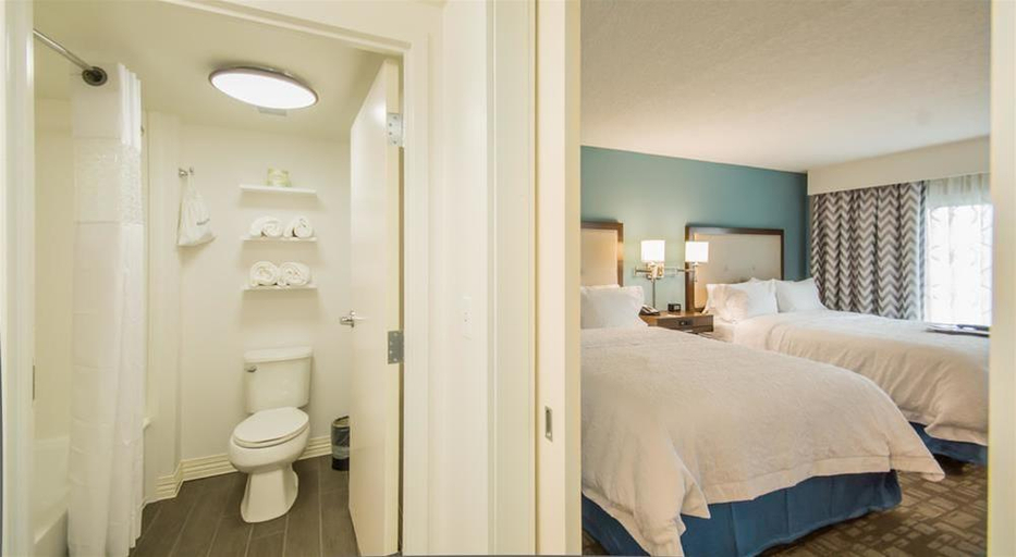 Bedroom 4, Hampton Inn & Suites Orlando At SeaWorld, Orange