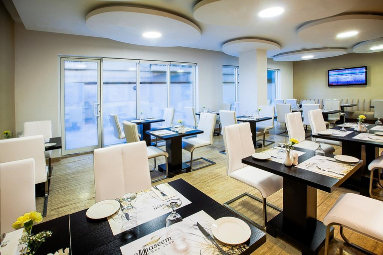 Food & Drinks 5, Al Sarab Hotel, Dubai