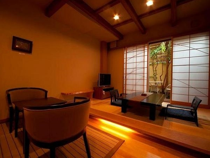 Bedroom 2, Nanakawa, Yufu