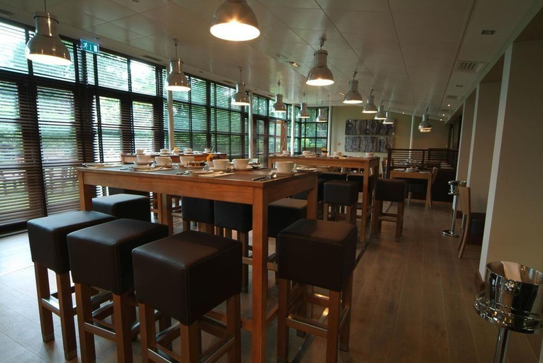 Food & Drinks 5, Denham Grove Hotel, Buckinghamshire