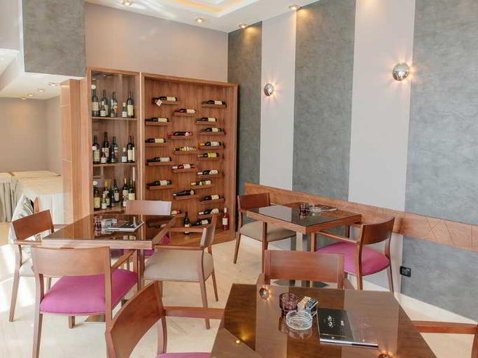Food & Drinks 5, New Star hotel
