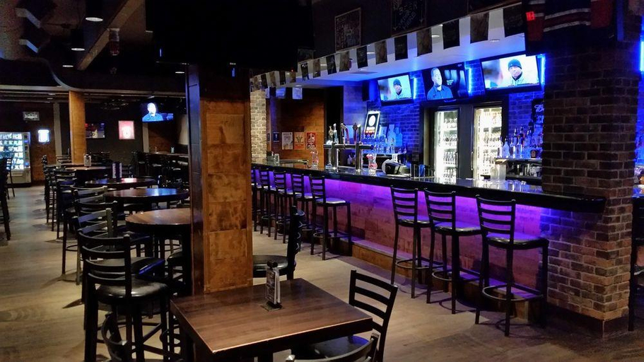 Food & Drinks, Stonebridge Hotel Fort McMurray, Division No. 16