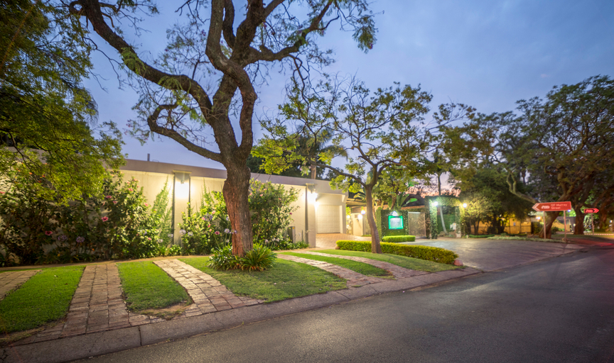 Exterior & Views 2, 137 Murray Guesthouse, City of Tshwane