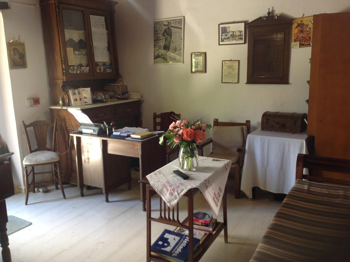 Public Area 3, Oasis Guesthouse, Crete