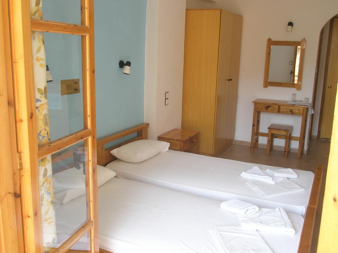 Bedroom 3, Ostria, Crete