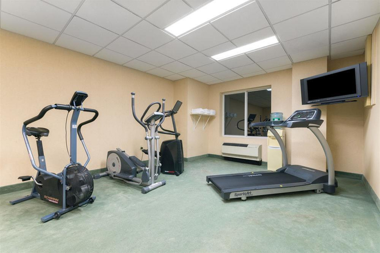 Sport & Beauty, RAMADA AMHERST/GETZVILLE HOTEL AND CONFERENCE CENTER, Erie