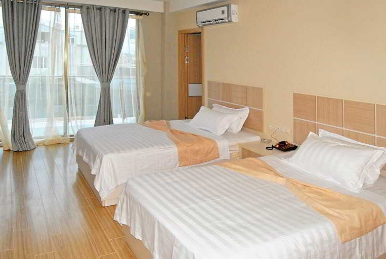 Bedroom 3, Legacy Hotel, Batumi