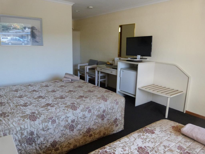 Bedroom 3, William MacIntosh Motor Lodge, Naracoorte Lucindale